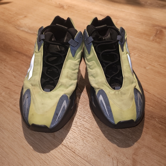 adidas Yeezy Boost 700 MNVN Resin Size 11 No Box mens shoes sneakers main image 5